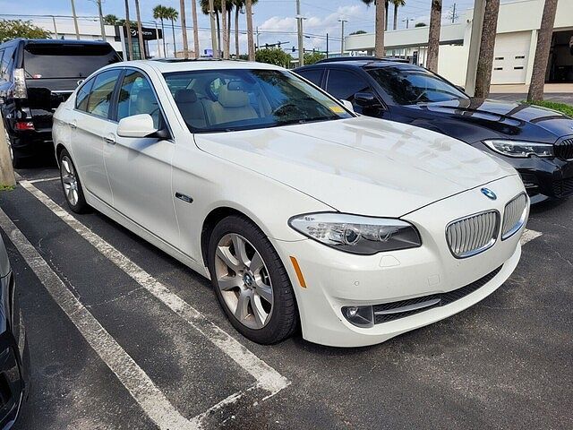 BMW 550i
