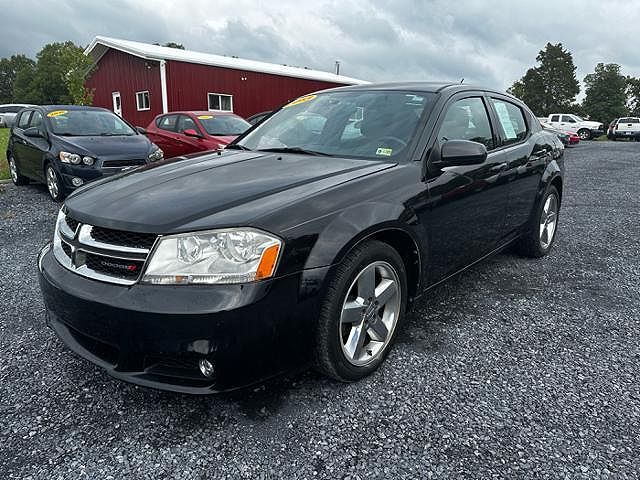 2013 DODGE Avenger