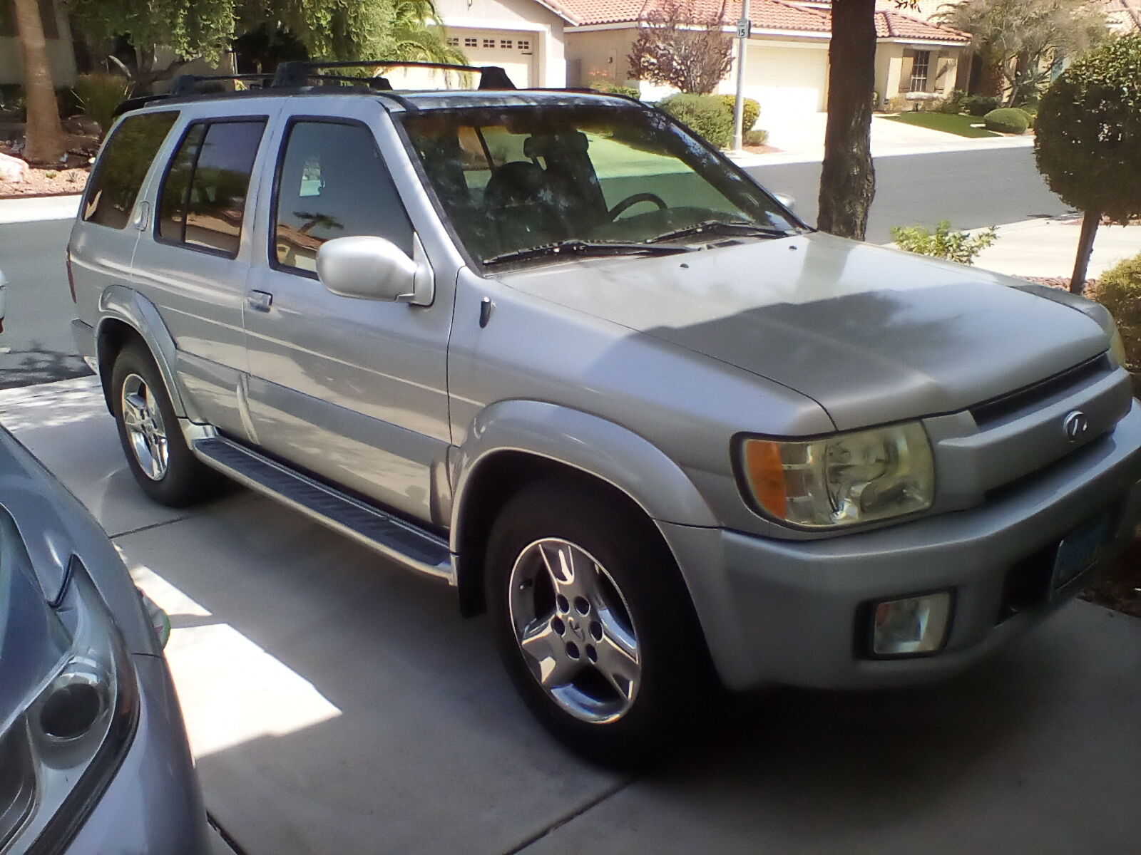 Infiniti QX4