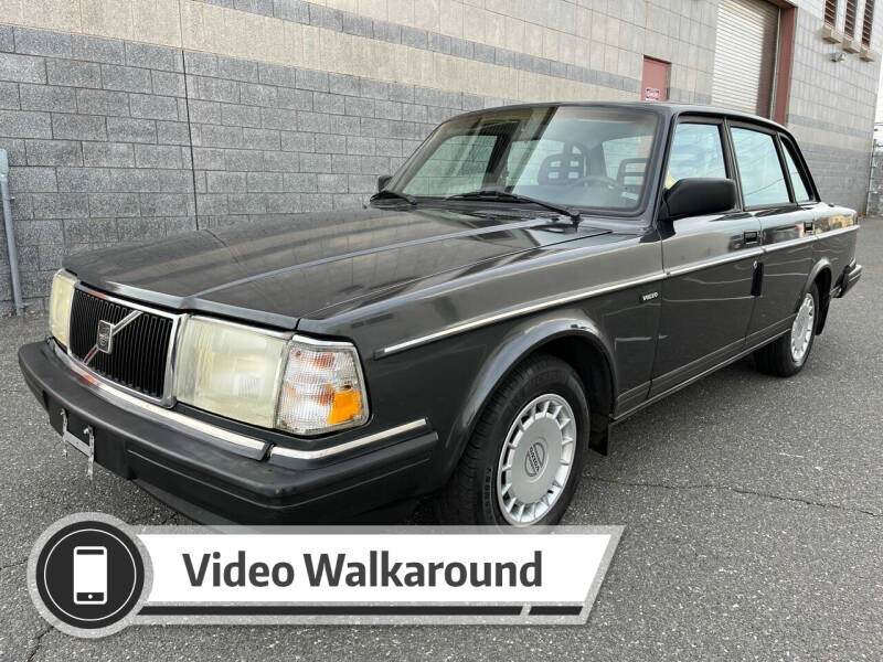 Volvo 240 Series