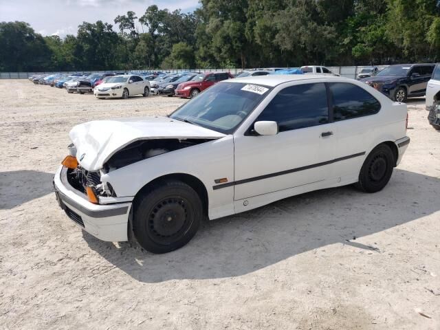 BMW 318ti