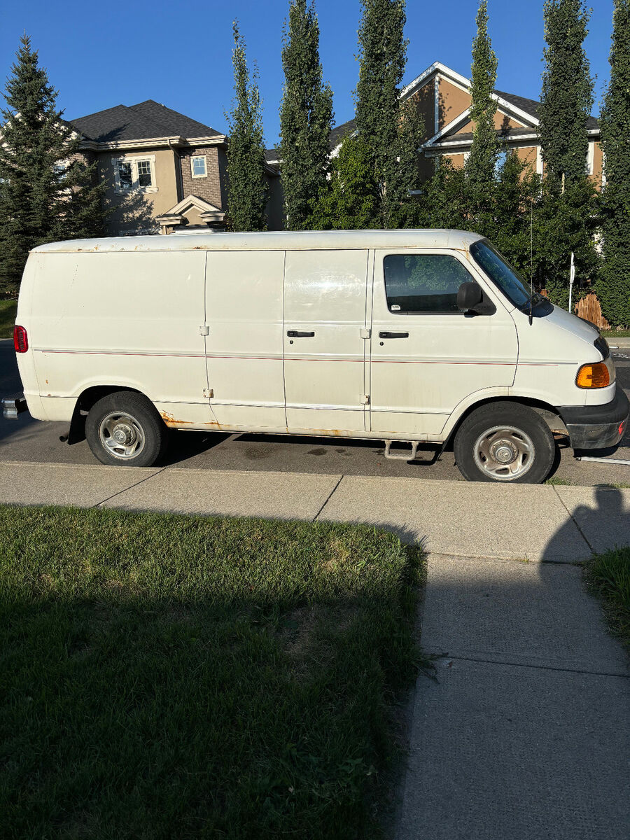 Dodge Ram Van