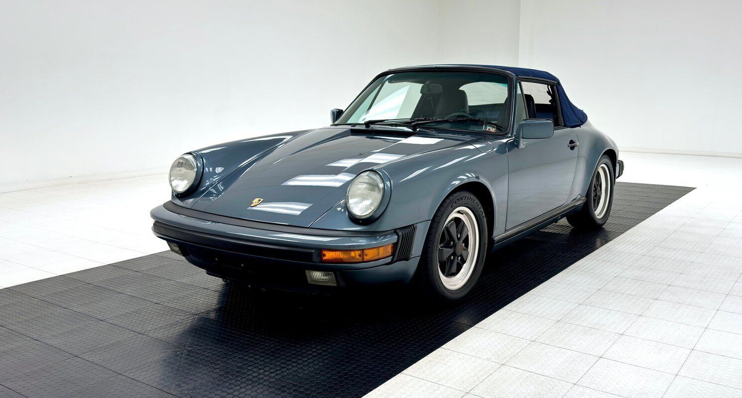 PORSCHE