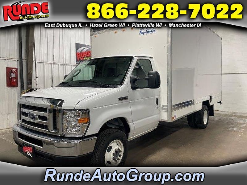 2025 FORD E-450