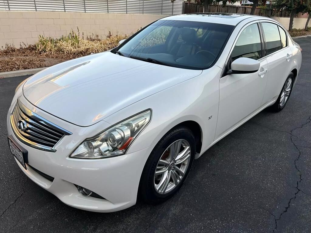 Infiniti Q40