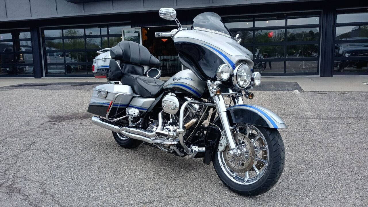 2009 HARLEY DAVIDSON CVO Ultra Classic Electra Glide 4