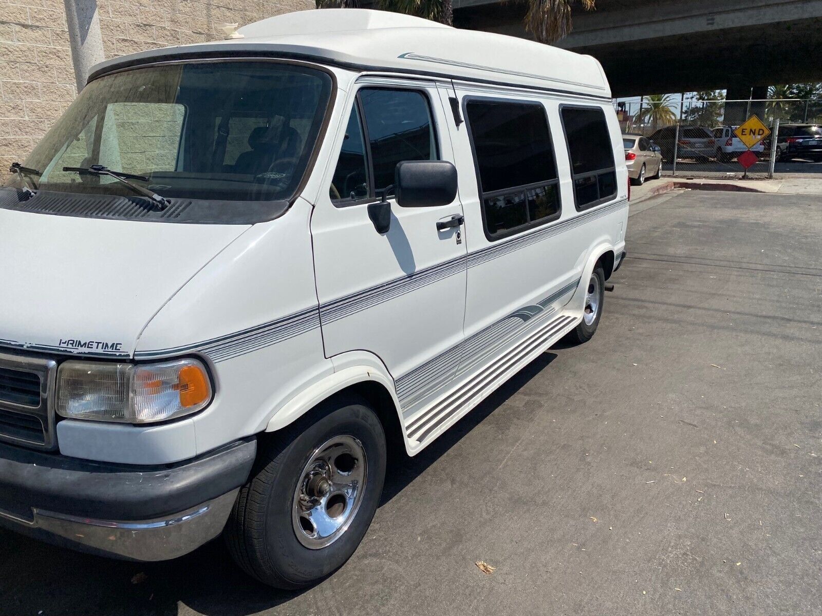 Dodge Ram Van