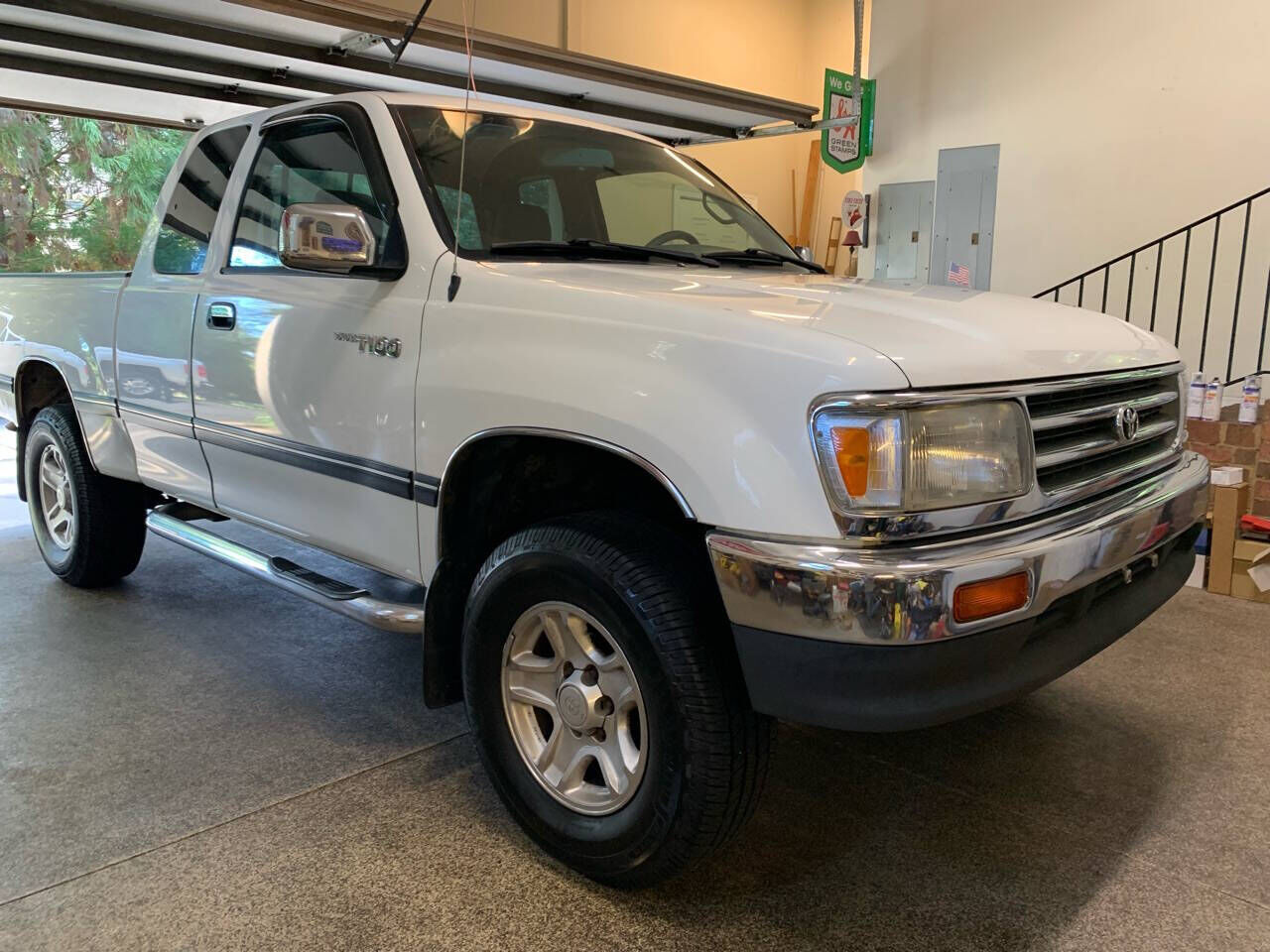 1998 TOYOTA T100