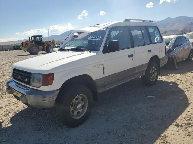 Mitsubishi Montero