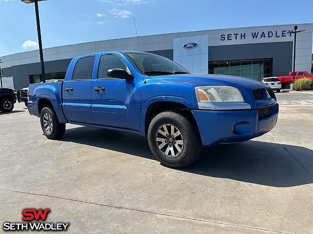 Mitsubishi Raider