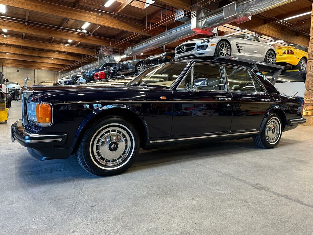 Rolls-Royce Silver Spirit