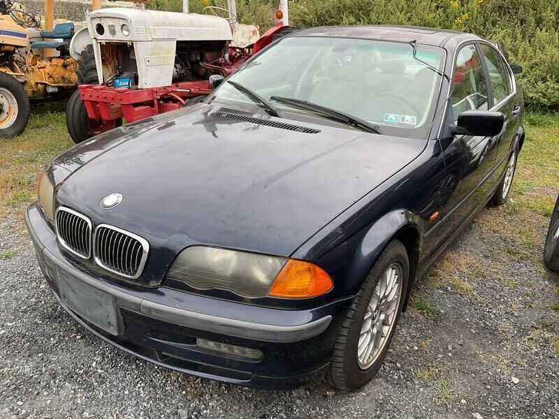 BMW 328i