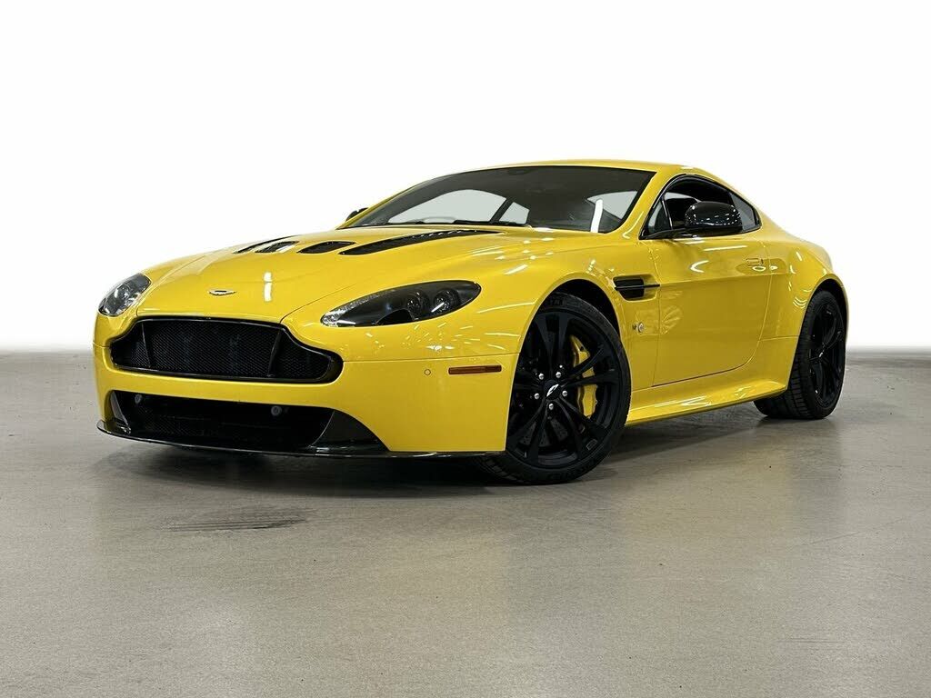 Aston Martin V12 Vantage