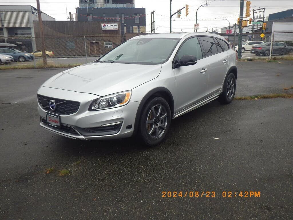 Volvo V60CC