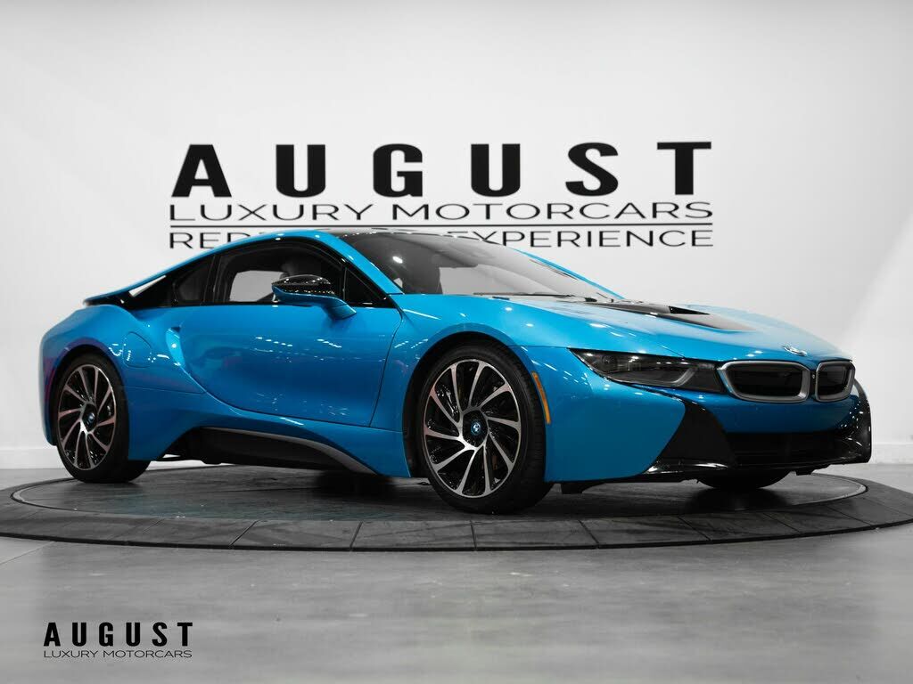 BMW i8