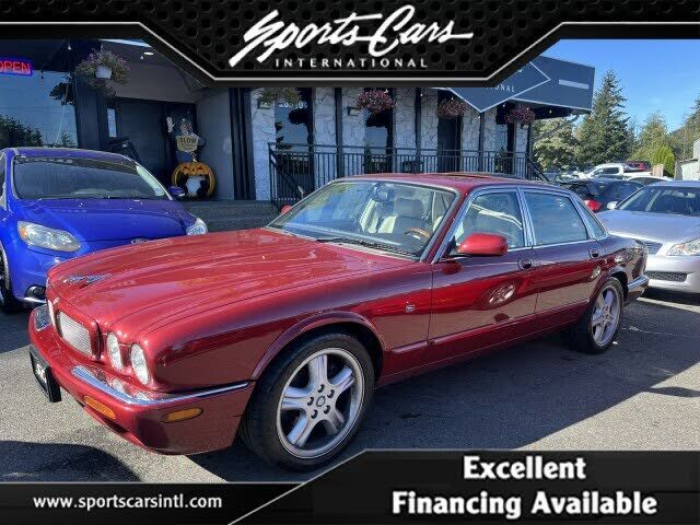 Jaguar XJR