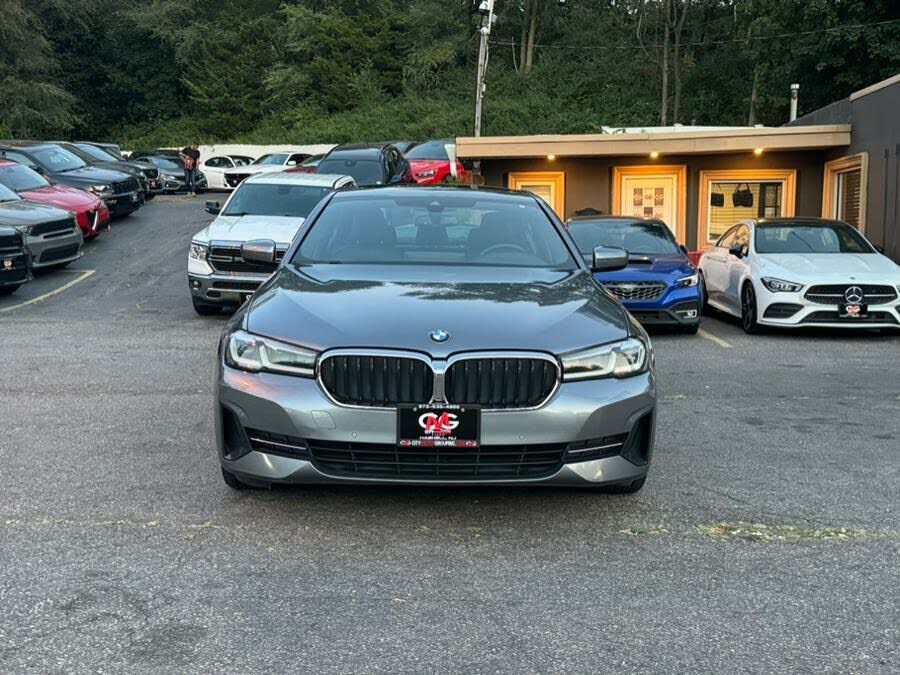 2021 BMW 530i