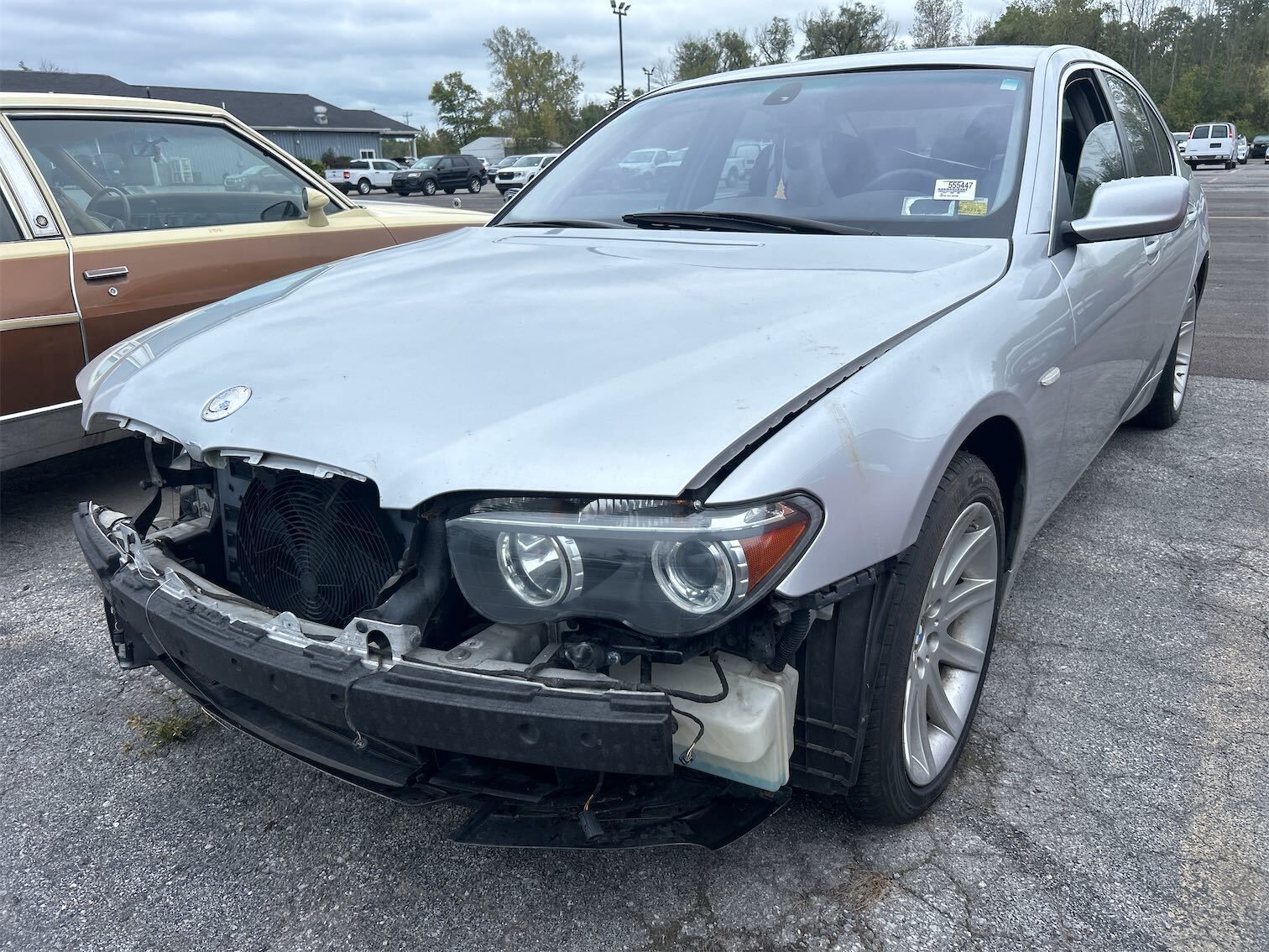BMW 745i