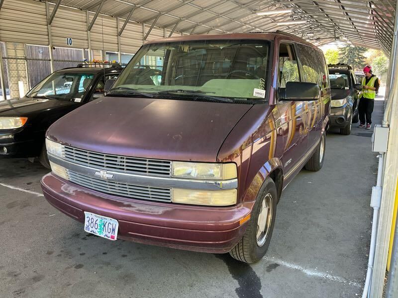 Chevrolet Astro Van