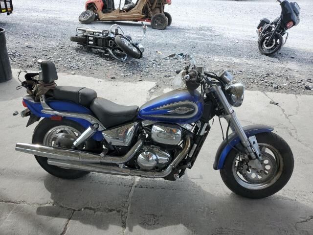 Suzuki VZ800