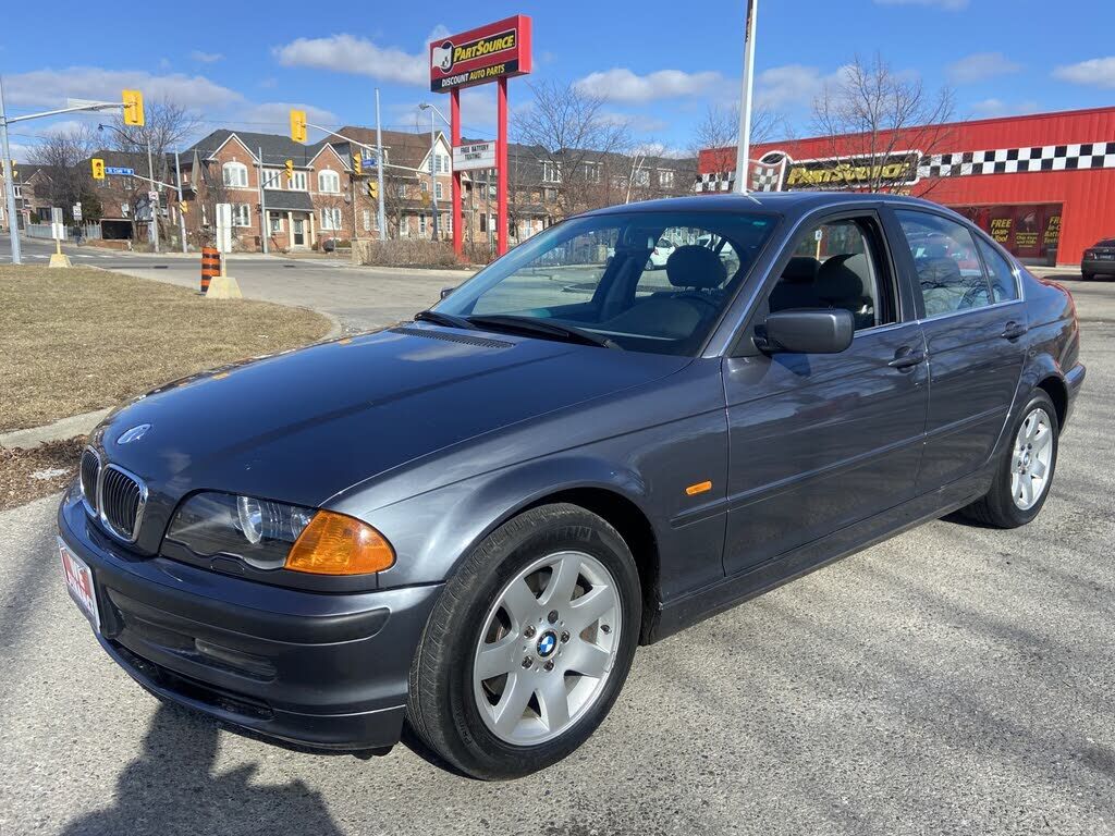 BMW 328i
