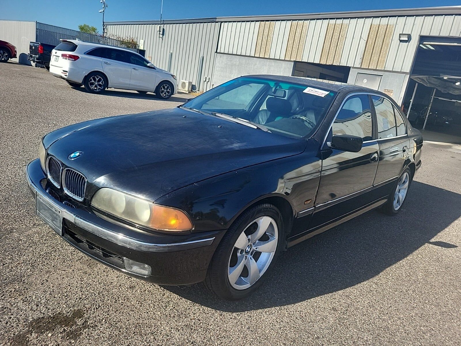 BMW 528i