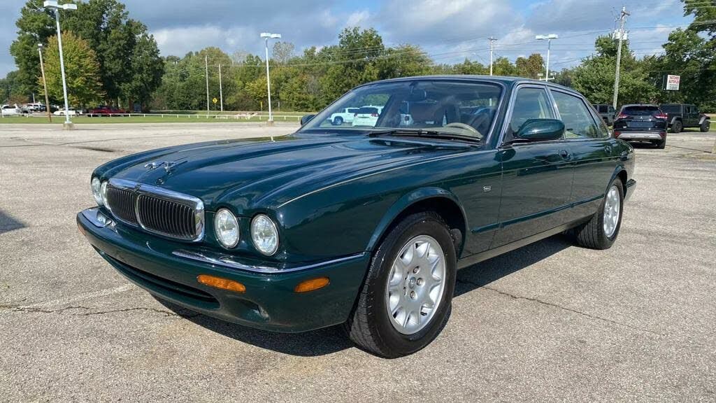 Jaguar XJ8