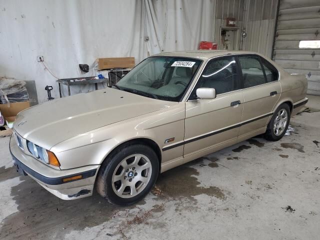 BMW 525i