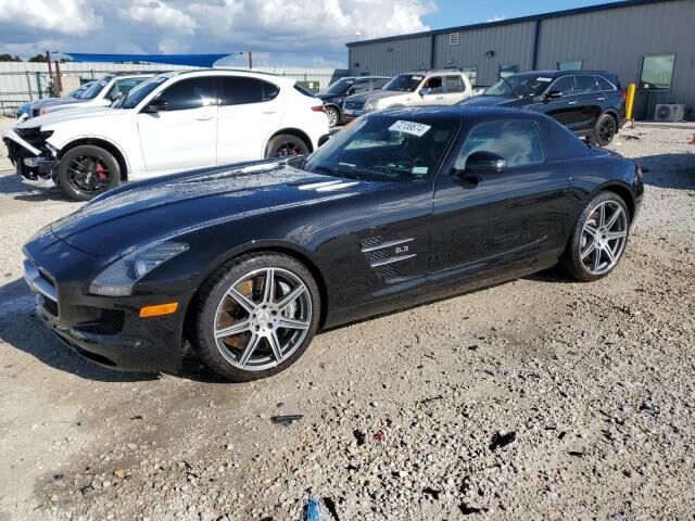 Mercedes-Benz SLS-Class