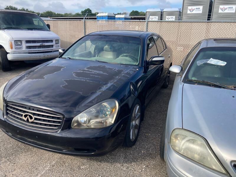 Infiniti Q45