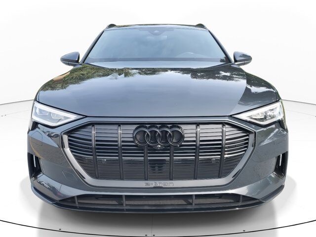 2022 Audi e-tron