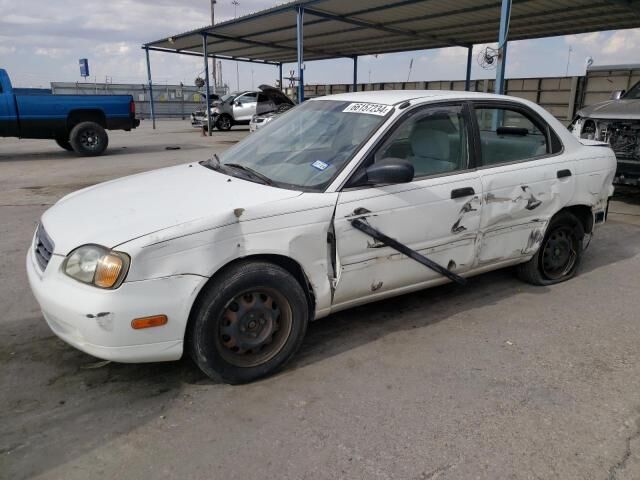 Suzuki Esteem