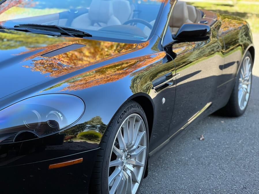 Aston Martin DB9