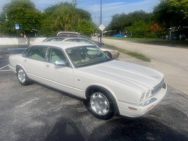 Jaguar Vanden Plas