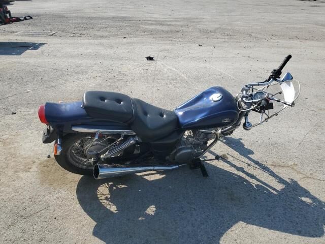 Suzuki GZ250K