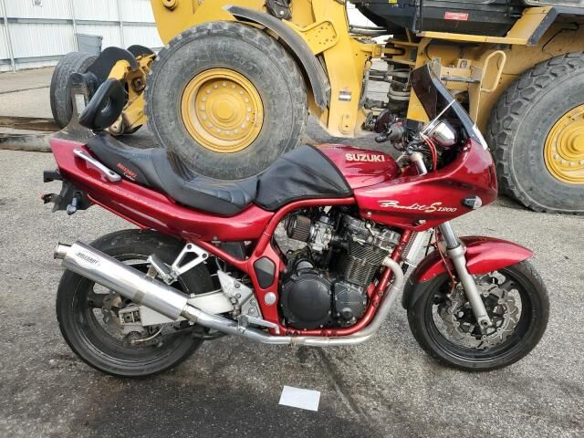 Suzuki GSF1200S