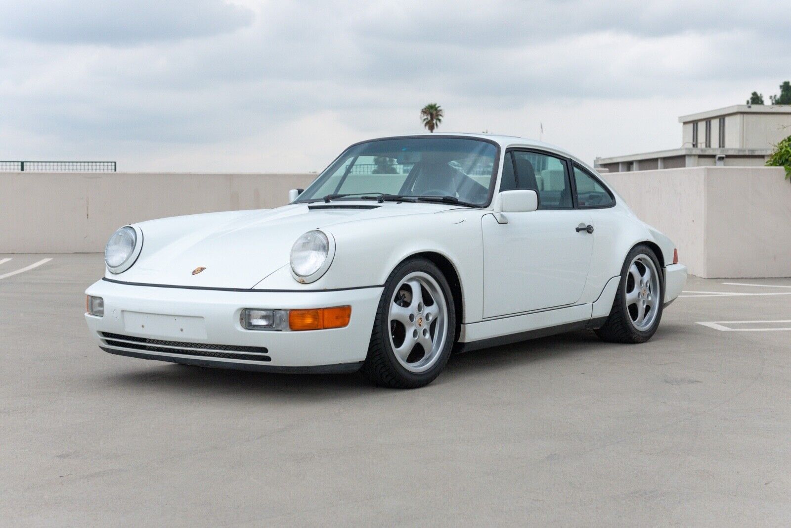 PORSCHE