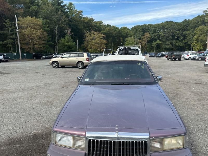 Lincoln Town Car