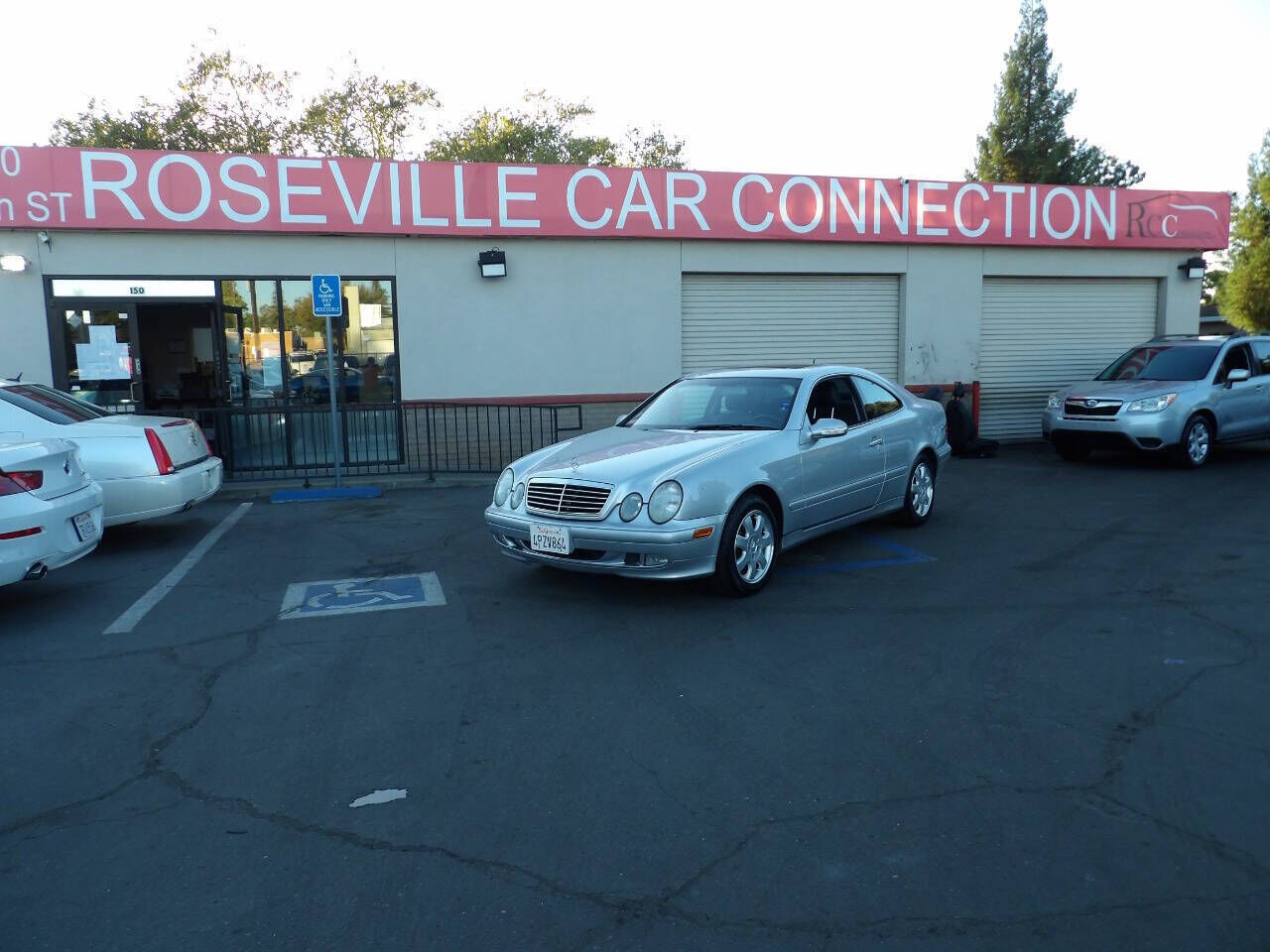 2001 MERCEDES-BENZ CLK-Class