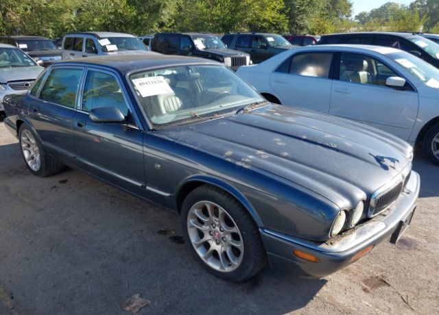 Jaguar XJ8