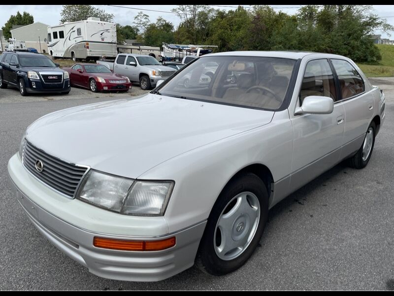 Lexus LS