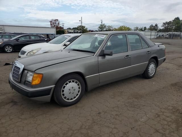 Mercedes-Benz 300
