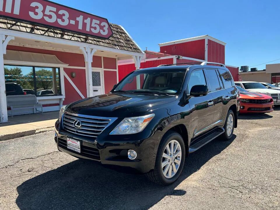 Lexus LX