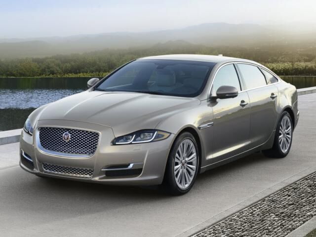 Jaguar XJ