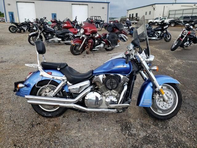 Honda VTX1300R