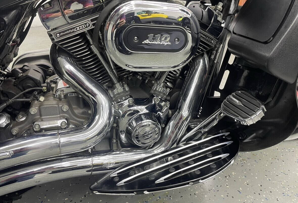 2009 HARLEY DAVIDSON CVO Road Glide 3