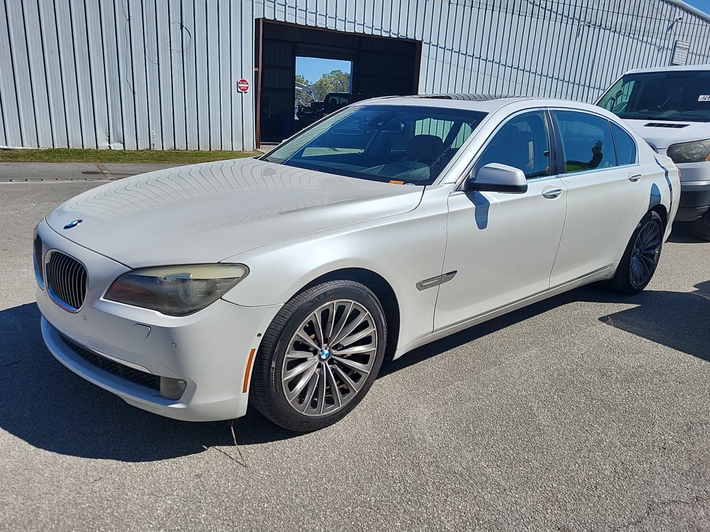 BMW 740Li