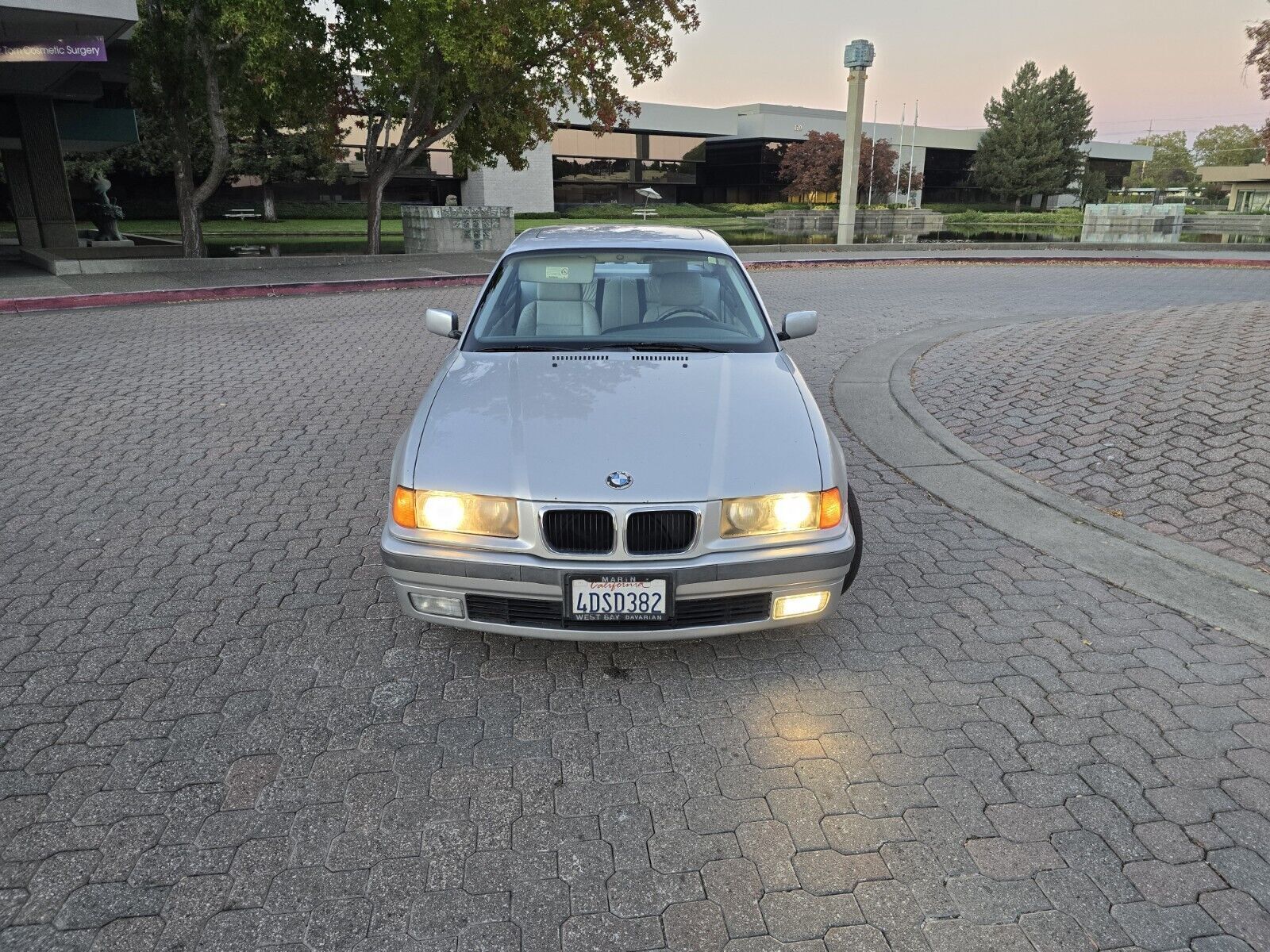 BMW 328iS