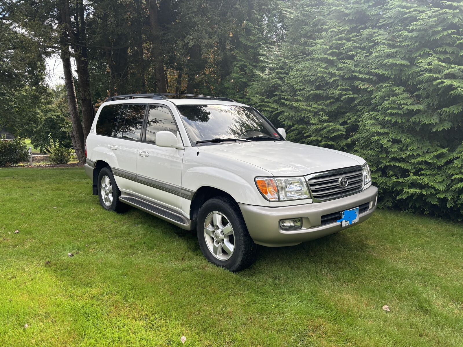 Toyota LAND CRUISER