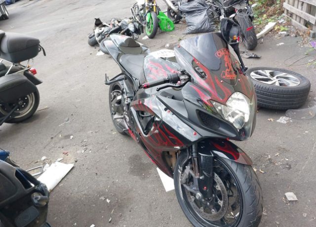 Suzuki GSX-R750